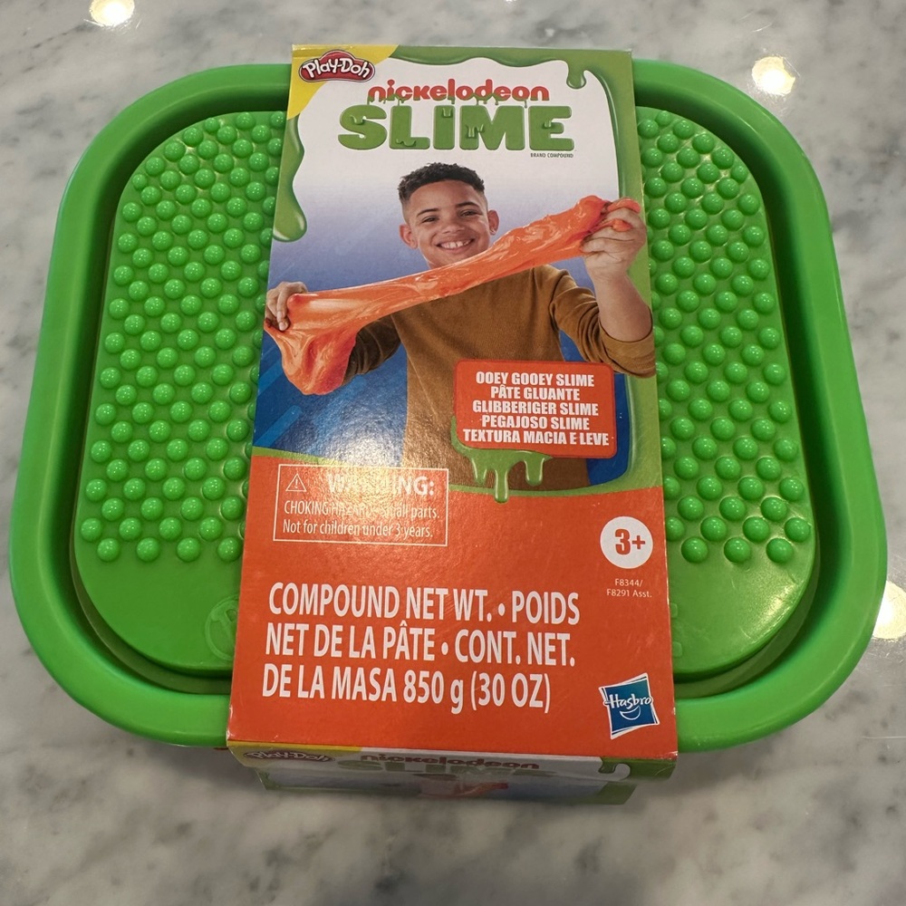 Hasbro Nickelodeon Slime Kit with Green and Orange Tray